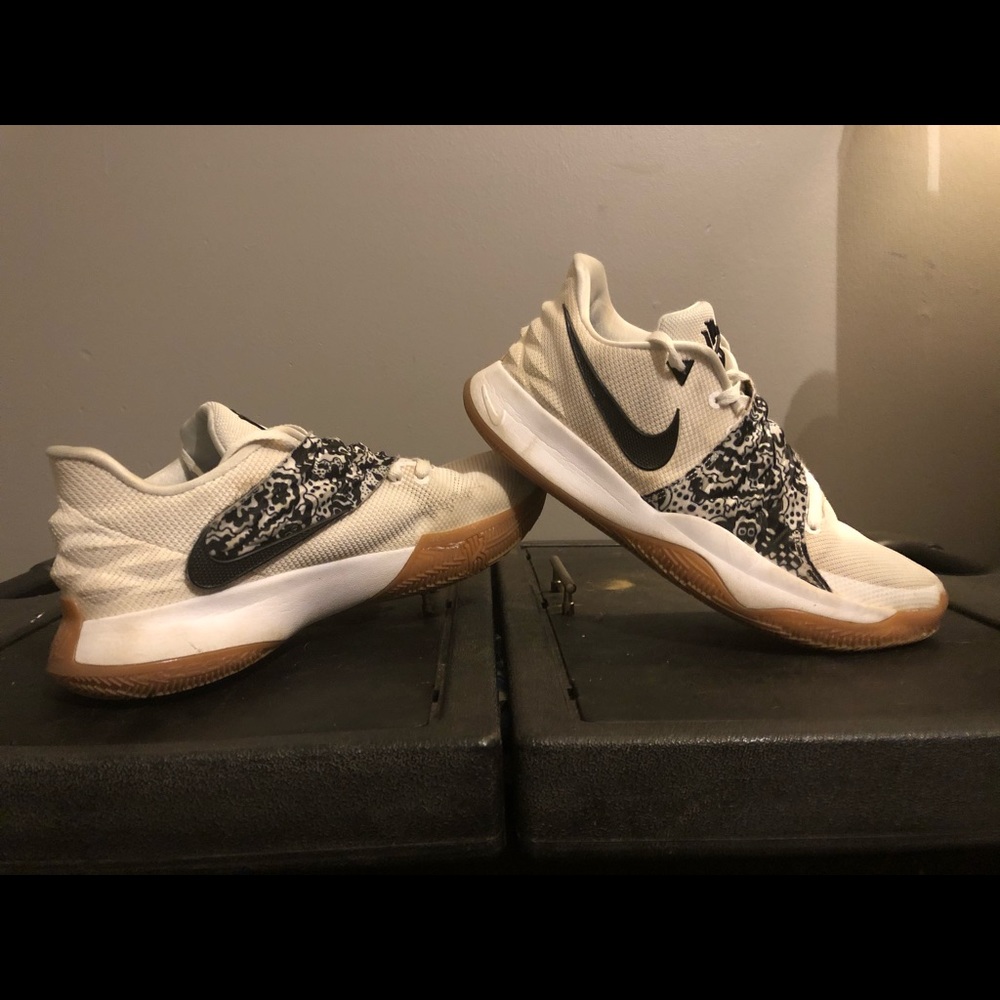 USED KYRIE 4’S